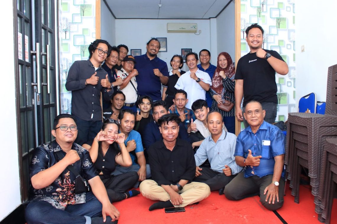 diskusi santai bertajuk ngopi bareng insan pers yang digelar bersama para jurnalis di Kota Palangka Raya, Kamis (15/1/2025).