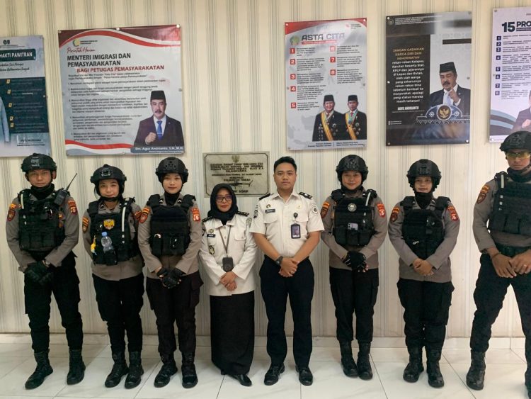 tim Patroli Polwan Direktorat Samapta Polda Kalimantan Tengah (Kalteng) terus melaksanakan patroli rutin di wilayah Kota Palangka Raya. Senin (19/01/2026).