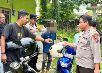 Personel Polresta Palangka Raya melalui Pamapta III SPKT bergerak cepat menindaklanjuti laporan masyarakat terkait peristiwa percobaan pencurian yang terjadi di Jalan Piranha Induk, Barak Warna Hijau Pintu Nomor 4, Kota Palangka Raya, Rabu (21/1/2026).