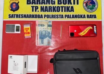 Satuan Reserse Narkoba (Satresnarkoba) Polresta Palangka Raya berhasil mengungkap kasus tindak pidana narkotika jenis shabu dengan berat kotor sekitar 11,47 gram. Dalam pengungkapan tersebut, petugas mengamankan seorang pria berinisial AF (41) yang diduga sebagai pengedar, Selasa (20/1/2026).