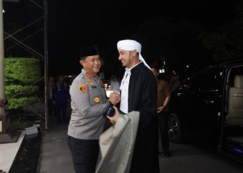 Suasana religius menyelimuti Tabligh Akbar peringatan Isra Miraj Nabi Muhammad SAW 1447 H, yang digelar Polda Kalimantan Tengah (Kalteng) di Lapangan Barigas, Jl. Tjilik Riwut Km.1, Kota Palangka Raya, Kamis (23/1/2026) malam.