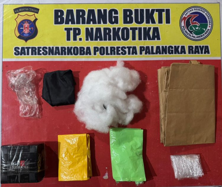 Satuan Reserse Narkoba (Satresnarkoba) Polresta Palangka Raya berhasil menggagalkan dugaan peredaran narkotika jenis sabu dan ekstasi dalam jumlah besar di wilayah Kecamatan Jekan Raya, Kota Palangka Raya, Jumat (23/1/2026) dini hari.