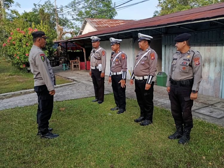 Polresta Palangka Raya melaksanakan apel kesiapan pengamanan di sekitar Halaman Kantor Gubernur Kalimantan Tengah, Minggu (25/1/2026) pagi.