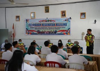 Rumah Sakit (Rumkit) Bhayangkara Tingkat III Palangka Raya Polda Kalteng melaksanakan kegiatan pemeriksaan kesehatan gratis bagi siswa SMAN 4 Kota Palangka Raya