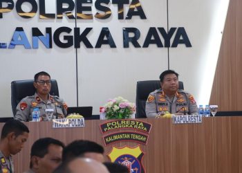Kapolresta Palangka Raya memaparkan gambaran situasi wilayah serta kesiapan satuan di hadapan pimpinan Polda Kalteng, bertempat di Rupatama Endra Dharmalaksana Polresta Palangka Raya.