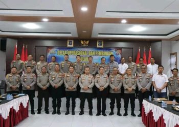 Kapolres Katingan AKBP Dodik Hartono, S.H., S.I.K., M.H., memimpin kegiatan Gelar Operasional (G.O) dan pembinaan bulanan Polres Katingan yang dilaksanakan di Aula Bhayangkara Polres Katingan,