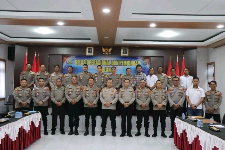 Kapolres Katingan AKBP Dodik Hartono, S.H., S.I.K., M.H., memimpin kegiatan Gelar Operasional (G.O) dan pembinaan bulanan Polres Katingan yang dilaksanakan di Aula Bhayangkara Polres Katingan,