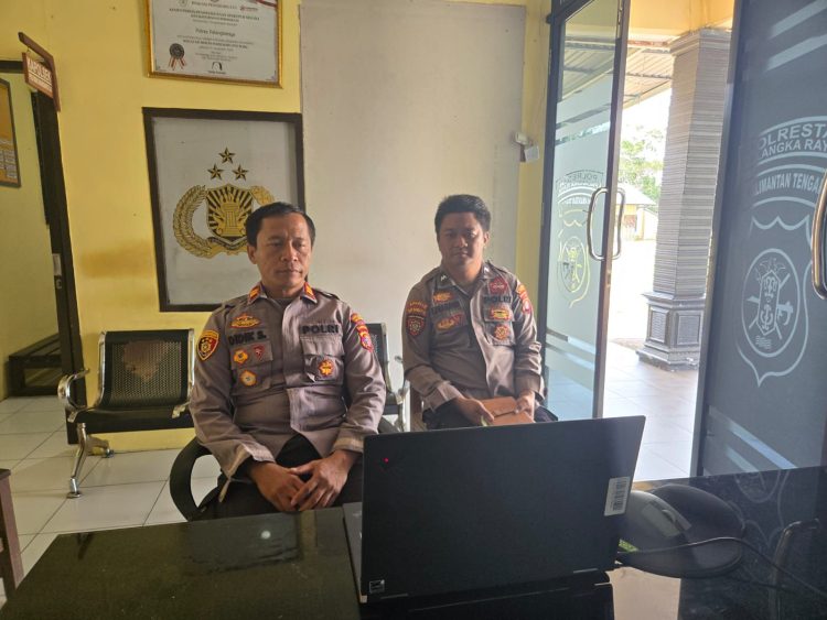 Kegiatan tersebut dilaksanakan di Ruang Rapat Polsek Rakumpit dan diikuti langsung oleh Kapolsek Rakumpit bersama Bhabinkamtibmas Kelurahan Pager,