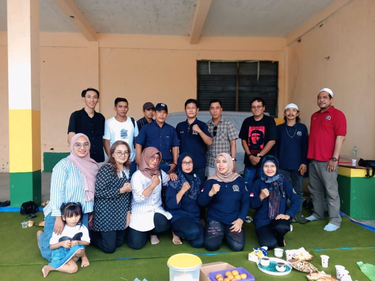 Kegiatan tersebut dilaksanakan di Sekretariat DPC PWDPI Kendal, Jalan Rejosari RT 01 RW 01, Desa Tampingan, Kecamatan Boja, Kabupaten Kendal.