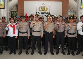 Upacara tersebut berlangsung khidmat dan tertib, dipimpin oleh Wakapolresta Palangka Raya selaku Inspektur Upacara, serta diikuti oleh para pejabat utama, perwira, personel Polri, dan ASN Polresta Palangka Raya.