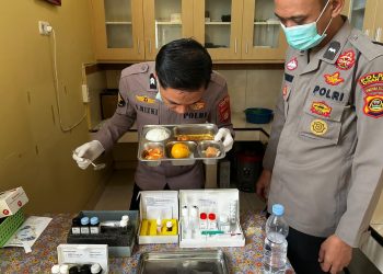 Kegiatan yang dilaksanakan di Klinik Polres Ogan Ilir tersebut bertujuan untuk memastikan kualitas, keamanan, dan kelayakan makanan sebelum didistribusikan kepada para penerima manfaat di wilayah Kecamatan Indralaya dan Kecamatan Pemulutan.