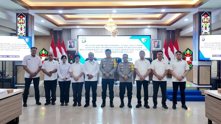 Kapolda Kalimantan Tengah (Kalteng), Irjen Pol Iwan Kurniawan, S.IK., M.Si. , membuka secara langsung kegiatan Monitoring dan Evaluasi (Monev) serta Asistensi Pengaduan Masyarakat (Dumas) di Polda Kalteng, bertempat di Aula Arya Dharma, Mapolda setempat, Rabu (4/2/2026).