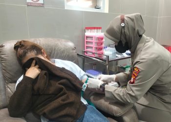 Pengawalan tersebut dilakukan sebagai bentuk pemenuhan hak kesehatan bagi tahanan, sekaligus memastikan seluruh prosedur pengamanan tetap berjalan sesuai ketentuan.
