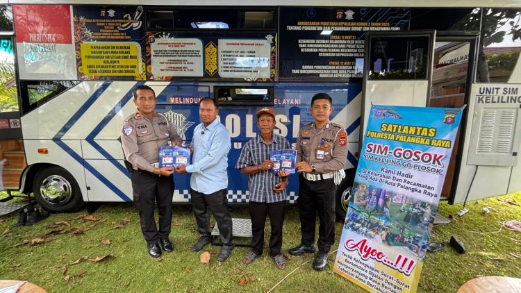 Program tersebut kali ini dihadirkan oleh Satlantas pada halaman Kantor Kelurahan Pager, Jalan Tumbang Talaken Km. 62, Kelurahan Pager, Kecamatan Rakumpit, Kota Palangka Raya, Kalimantan Tengah, Sabtu (7/2/2026) siang.