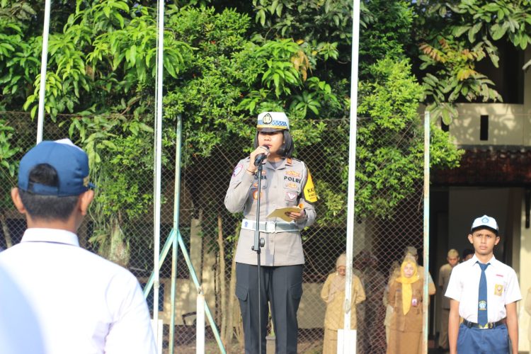 Kasat Lantas Polres Purbalingga AKP Gharasa Zahra Zahirah