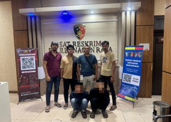 Pada Selasa malam, 10 Februari 2026, sekira pukul 22.30 WIB, Tim Opsnal Sat Reskrim Polres Nagan Raya mengamankan dua orang pemuda yang diduga melakukan tindak pidana maisir/judi online di sebuah warung warga yang berada di Desa Suka Jadi, Kecamatan Darul Makmur, Kabupaten Nagan Raya.