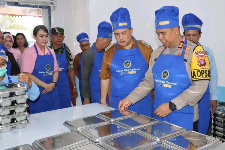 peresmian SPPG (Sentra Pelayanan Pangan Gizi) Kemala Presisi Polres Lamandau, Kegiatan tersebut dihadiri oleh Bupati Lamandau, Ketua Bhayangkari Cabang Lamandau, unsur Muspida Kabupaten Lamandau, serta para pejabat utama Polres Lamandau. yang berlangsung di Jalan Ahmad Yani, Kel. Nanga Bulik, Kab. Lamandau, pada hari Selasa (10/2/2026).