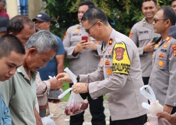 Polres Nagan Raya menerima bantuan kurma dari Polda Aceh yang akan disalurkan kepada personel, purnawirawan, warakauri, serta masyarakat terdampak bencana di Kabupaten Nagan Raya, Senin (16/2/2026).