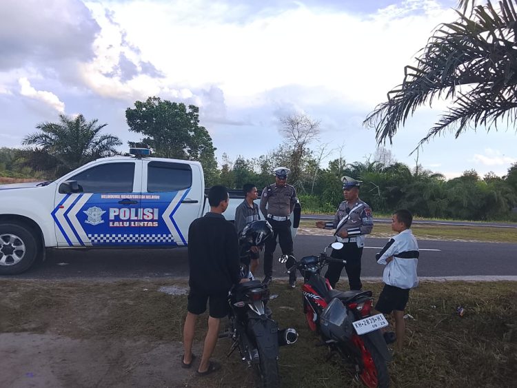 Satuan Lalu Lintas Polresta Palangka Raya menggelar patroli intensif guna mengantisipasi balap liar dan kejahatan jalanan di sejumlah titik rawan di wilayah Palangka Raya, Senin (16/2/2026) mulai pukul 16.00 WIB hingga selesai.