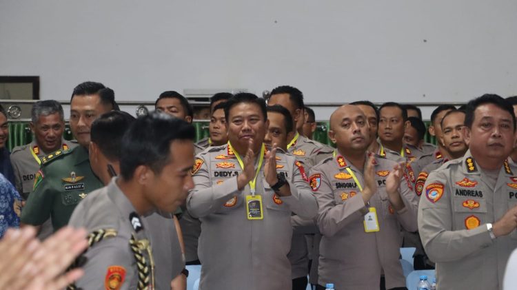 Kapolresta Palangka Raya menghadiri Rapat Pimpinan (Rapim) Polri tingkat Polda Kalimantan Tengah yang digelar di Graha Bhayangkara Mapolda Kalteng, Jalan Tjilik Riwut Km 1, Kota Palangka Raya.