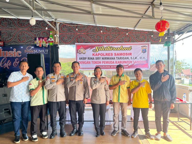 Rina Sry Nirwana Tarigan menggelar silaturahmi bersama tokoh pemuda Kabupaten Samosir, AKBP Jumat (20/2/2026) pukul 12.30 WIB di Lamongan Cafe dan Resto.