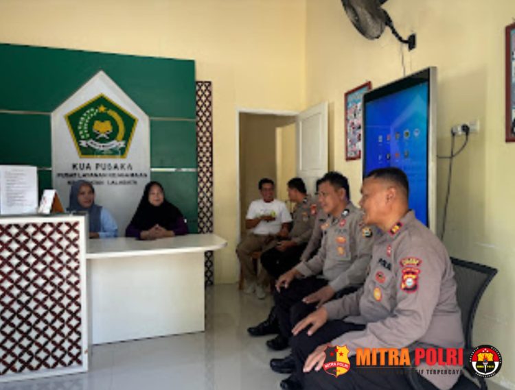 Satuan Binmas Polres Soppeng melaksanakan kegiatan silaturahmi dan pembinaan penyuluhan kepada masyarakat. Jumat, 20 Februari 2026 pukul 08.30 WITA.