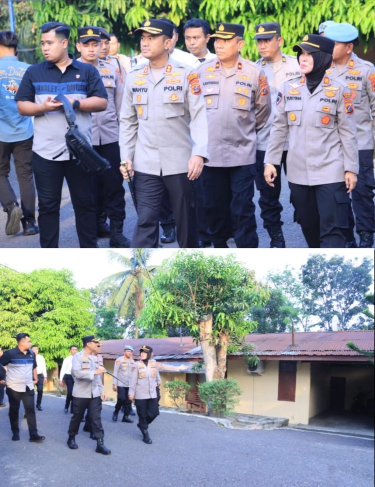 Kapolres Labuhanbatu AKBP Wahyu Endrajaya, S.I.K., M.Si. melaksanakan kunjungan kerja ke Polsek Na IX-X di Kelurahan Kota Batu, Kecamatan Na IX-X, Kabupaten Labuhanbatu Utara, Sabtu (21/02/2026).