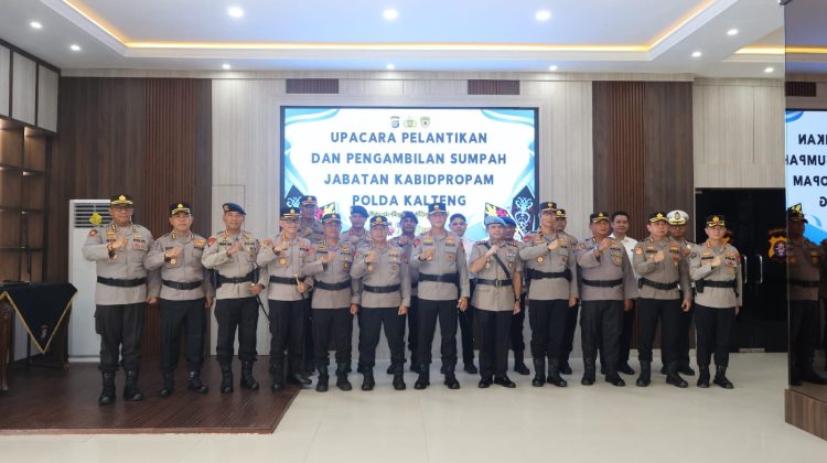 Jabatan Kepala Bidang Profesi dan Pengamanan (Bidpropam) Polda Kalimantan Tengah (Kalteng) kini resmi diemban oleh Kombes Pol Rudi Asriman, S.IK., M.Si. setelah dilaksanakan pelantikan dan pengambilan sumpah jabatan di Lobi Mapolda setempat, Selasa (24/2/2026).