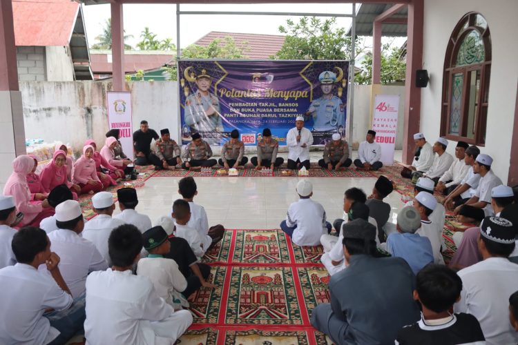 Safari Ramadan bertajuk "Polantas Menyapa" di Polda Kalimantan Tengah (Kalteng) diisi berbagai kegiatan. Selasa (24/2/2026) sore.