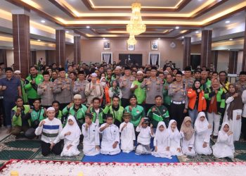 Polda Kalteng) mengadakan acara buka puasa bersama dengan Aliansi Ojek Online se-Kalteng, di Aula Arya Dharma, Mapolda setempat, Jl. Tjilik Riwut Km.1, Kota Palangka Raya, Kamis (26/2/2026) sore.