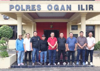 Satuan Intelkam Polres Ogan Ilir melaksanakan kegiatan penggalangan terhadap tokoh masyarakat dalam rangka memperkuat sinergi dan dukungan kepada Polri guna mewujudkan situasi keamanan dan ketertiban masyarakat (kamtibmas) yang aman dan kondusif di wilayah Kabupaten Ogan Ilir, Kamis (26/2/2026).
