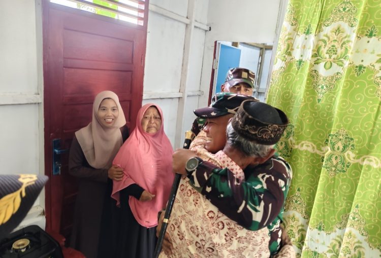 Isak tangis M. Yusuf tak terbendung saat prosesi serah terima berlangsung. Selama sembilan tahun terakhir, ia bersama istri dan keenam anaknya terpaksa menjadikan bekas Pos Brimob sebagai tempat bernaung sebuah bangunan tua yang jauh dari kata layak untuk membesarkan keluarga.