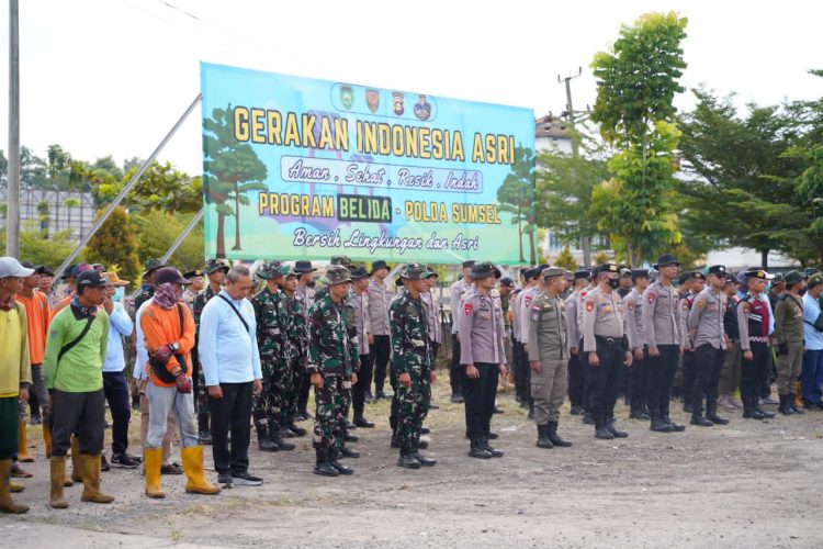 Polda Sumatera Selatan memperkuat perannya dalam gerakan nasional kebersihan lingkungan melalui Program BELIDA (Bersih Lingkungan dan ASRI) yang digelar di Terminal Timbangan Indralaya, Kabupaten Ogan Ilir, Sabtu (28/2/2026).