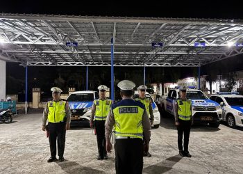 Satlantas Polres Seruyan menggelar patroli dini hari untuk mengantisipasi aksi balapan liar di seputaran Kota Kuala Pembuang, Minggu (1/3/2026).