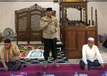 Dansatbrimob Polda Kalteng Kombes Pol. Irwan Jaya, S.I.K., beserta para Pejabat Utama (PJU) Satbrimob Polda Kalteng menggelar kegiatan buka puasa bersama masyarakat setempat.
