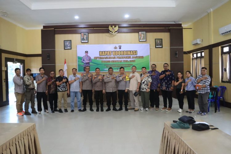 Hadir dalam kegiatan tersebut antara lain Wakapolres Seruyan KOMPOL HENDRY, S.E., Kabag SDM Polres Seruyan AKP LULUK SUMARSONO, Kabag Ops Polres Seruyan AKP AFIF HASAN, S.E., M.M., Kasat Reskrim Polres Seruyan AKP MUHAMMAD AFFANDI, S.H., M.M., Kasat Intelkam Polres Seruyan IPTU FAHRONI, Kapolsek Seruyan Hilir IPTU PRAMONO, para operator Polres Seruyan, serta perwakilan dari perusahaan-perusahaan di Kabupaten Seruyan. Kamis 5/3/2026