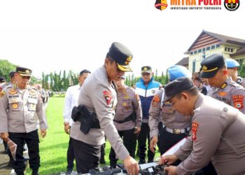 Kapolda Sulawesi Selatan Irjen Pol. Djuhandhani Rahardjo Puro, S.H., M.H. memimpin langsung apel pengecekan senjata api (senpi) secara serentak di lingkungan Polda Sulsel sekaligus menyambut kepulangan personel Satuan Brimob Polda Sulsel yang baru saja menyelesaikan tugas Operasi Aman Nusa II di Provinsi Aceh.