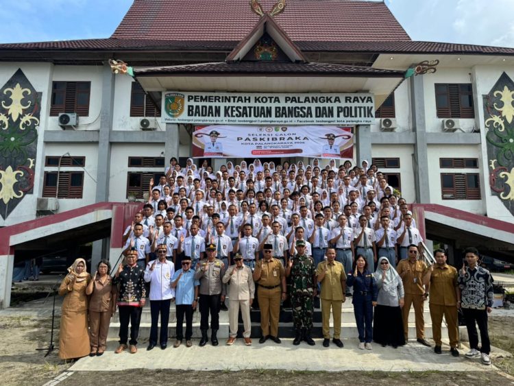 Polresta Palangka Raya menghadiri kegiatan pembukaan Seleksi Pasukan Pengibar Bendera Pusaka (Paskibraka) tingkat Kota Palangka Raya Tahun 2026 yang dilaksanakan di halaman Kantor Badan Kesatuan Bangsa dan Politik (Kesbangpol) Kota Palangka Raya, Jalan G. Obos XI Lingkar Dalam.