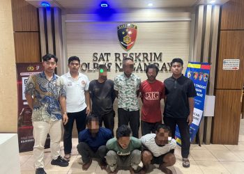 Satuan Reserse Kriminal (Satreskrim) Polres Nagan Raya melakukan penahanan terhadap 6 (enam) orang terduga pelaku pencurian berondolan kelapa sawit yang terjadi di wilayah perkebunan Desa Alue Bata, Kecamatan Tadu Raya, Kabupaten Nagan Raya.