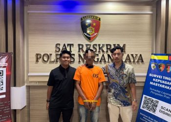 Satuan Reserse Kriminal (Satreskrim) Polres Nagan Raya menahan seorang pria yang diduga melakukan tindak pidana penganiayaan yang terjadi di Desa Mon Bateung, Kecamatan Senagan Timur, Kabupaten Nagan Raya.