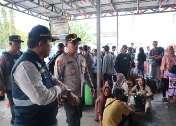 Polres Kotawaringin Timur, Pelaksanaan peninjauan Pos Yan Pelabuhan Sampit, dipimpin langsung oleh Kapolres Kotim Kaujuan AKBP Resky Maulana Zulkarnain S.H.S.l.K.M.H didampingi Kabag Ops Polres Kotim Kompol Marsono S.H.,