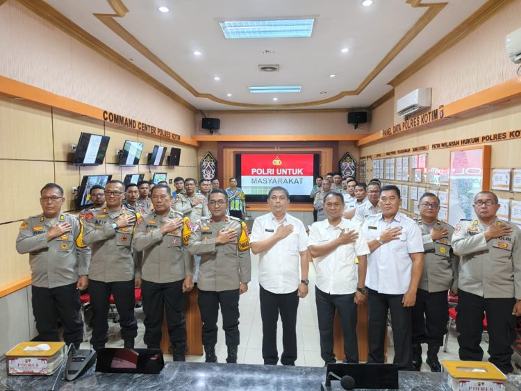 Tim Inspektorat Pengawasan Daerah (Itwasda) Polda Kalimantan Tengah yang di pimpin oleh Kombes Pol Andiyatna,S.I.K.,M.M dan di dampingi oleh Waka Polres Kotim Kompol Christian Maruli Tua Siregar, S.I.K.,M.M. melaksanakan kegiatan Audit Tertentu Pengawasan Operasi Ketupat Telabang di jajaran Polres.
Selasa pagi ( 17/03/26).
