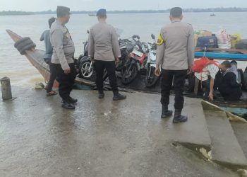Kegiatan pemantauan ini dilakukan oleh personel Pos Terpadu yang terdiri dari IPDA S.M. Sihombing, AIPTU A. Sitepu, AIPDA Zetas HSB, dan BRIPKA Sugeng Hermanto.