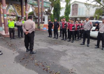 Polresta Palangka Raya melaksanakan pengamanan kegiatan Salat Idul Fitri 1447 H/2026 yang diselenggarakan oleh Persyarikatan Muhammadiyah di Lapangan Sanaman Mantikei, Jalan Dr. Wahidin Sudirohusodo.
