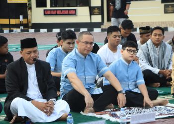 Tampak hadir dalam kegiatan tersebut Kapolres Seruyan AKBP Beddy Suwendi, S.H., S.I.K., Ketua Bhayangkari Cabang Seruyan Ny. Putri Beddy, para Pejabat Utama (PJU) Polres Seruyan, serta seluruh personel Polres Seruyan yang beragama Islam.