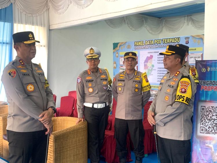 Kepala Kepolisian Daerah Kalimantan Tengah (Kapolda Kalteng) Irjen Pol Iwan Kurniawan, S.IK., M.Si. melaksanakan kunjungan kerja ke Polres Barito Timur (Bartim) dalam rangka meninjau langsung pelaksanaan Operasi Ketupat Tahun 2026.