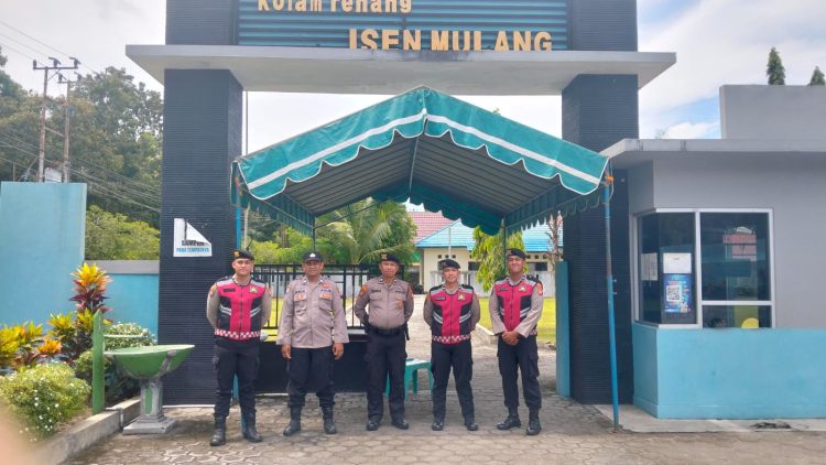 Polresta Palangka Raya melaksanakan pengamanan di sejumlah objek wisata wilayah Kecamatan Jekan Raya, seperti Kolam Renang Isen Mulang Km 5 dan Water Park Km 6.