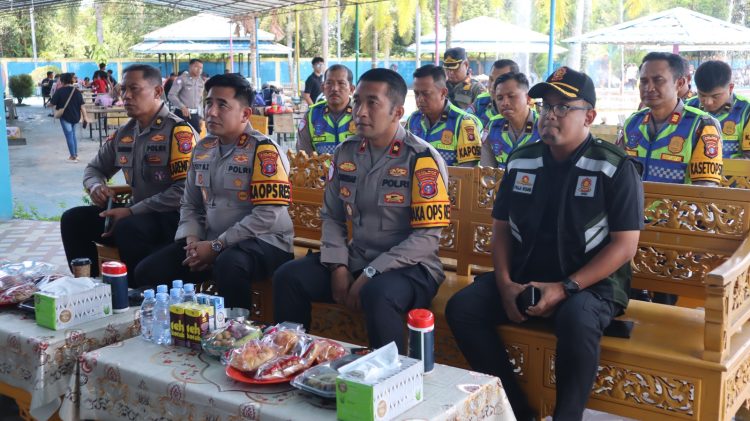 Polres Kotim mengikuti Zoom Meeting yang diselenggarakan oleh Mabes Polri di gedung Commond Center Nusadua Bali dipimpin langsung oleh Bapak Kapolri Jenderal Polisi Drs. Listyo Sigit Prabowo, M.Si,