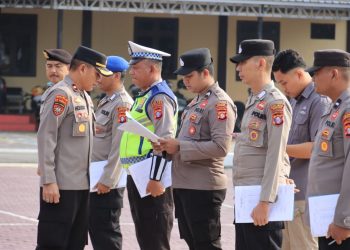 Wakapolres Seruyan Kompol Handri, S.E. memimpin langsung pelaksanaan apel pagi di halaman Mapolres Seruyan pada Rabu 25/3/2026 pukul 08.00 WIB.