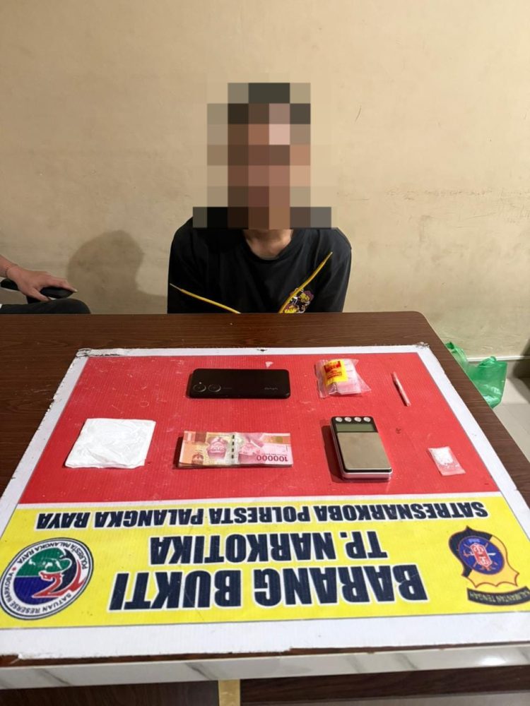 Seorang pria berinisial SR (33) diamankan saat berada di kediamannya di Jalan Dunis Tuan, Kelurahan Petuk Katimpun, Kecamatan Jekan Raya.